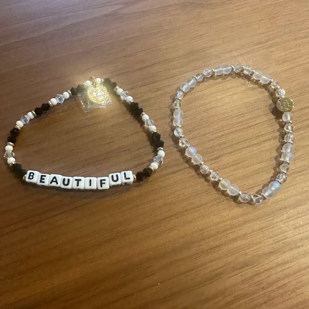 Little Words Project x Sephora. ‘BEAUTIFUL’ bracelets